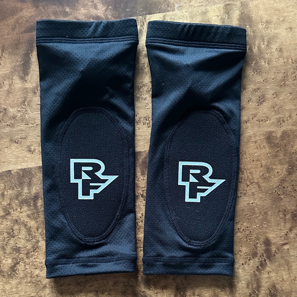 Raceface Elbow Pads